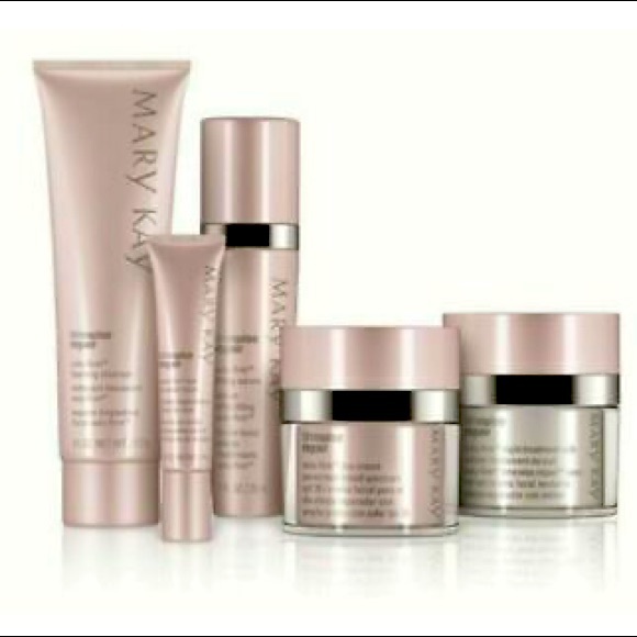 Mary Kay time wise repair set